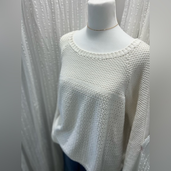 SOLD White Michael Kors knit sweater size large - Picture 8 of 10